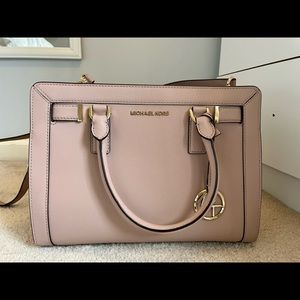 Lavender Michael Kors purse, medium size